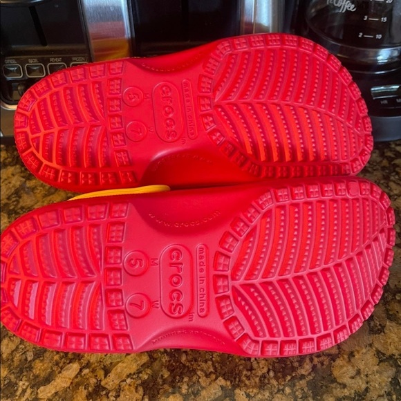 Magically Delicious Lucky Charms Crocs - Picture 5 of 11